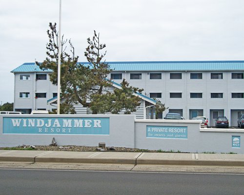 Photo of Windjammer Condominiums