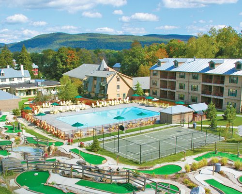 Photo of Holiday Inn Club Vacations Oak N' Spruce Resort