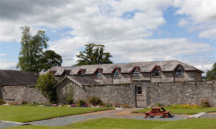 Bilde av Seasons at Knocktopher Abbey