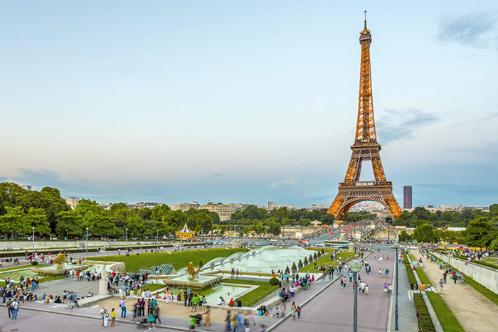 знаменитый парижский памятник